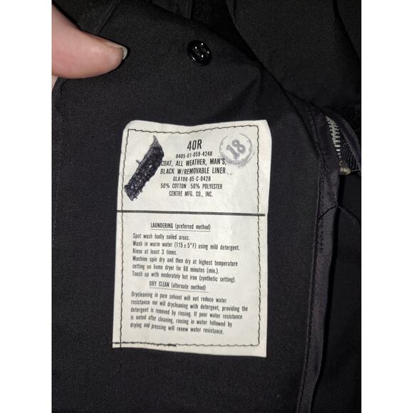 Men's Black 80's Acrylic Back Slit Removable‎ Liners All Weather Coat Size 40R - Picture 7 of 9
